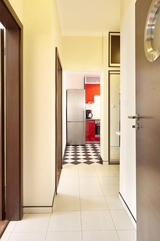 Lovely Funky Flat Near Royal Park Warschau Buitenkant foto